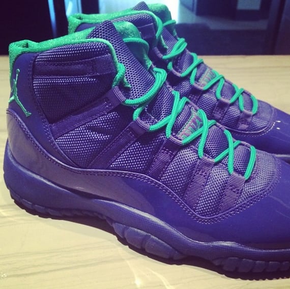 air-jordan-xi-11-gs-hornets