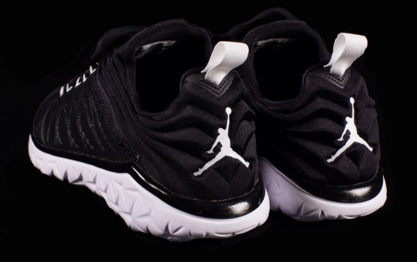 jordan-flight-flex-black-white-3