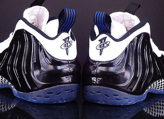 nike-air-foamposite-one-black-white-game-royal-another-look-1