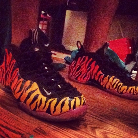 nike-air-foamposite-tiger-fade-customs-by-paco-customs