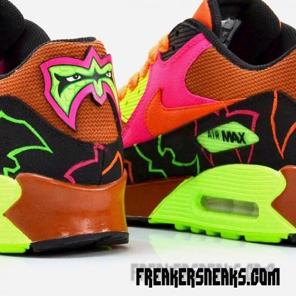 nike-air-max-90-ultimate-warrior-customs-by-freaker-sneaks