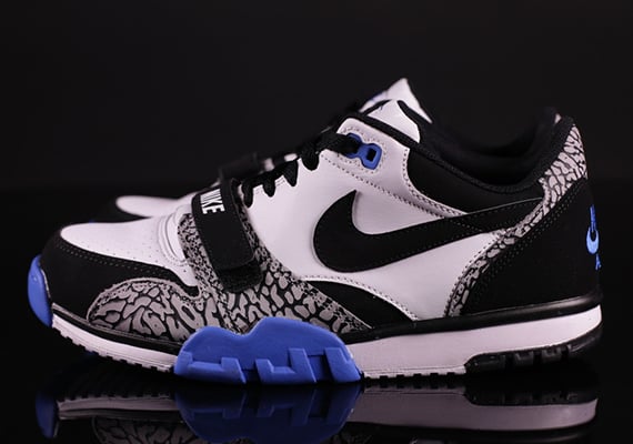 nike-air-trainer-1-low-st-elephant-1