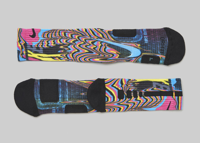 nike-elite-digital-ink-sock