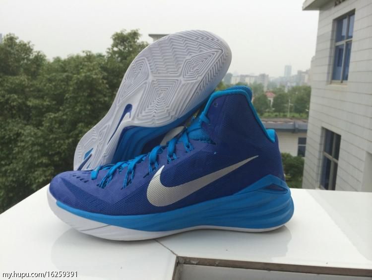 nike-hyperdunk-2014-game-royal-metallic-silver-blue-heather-4