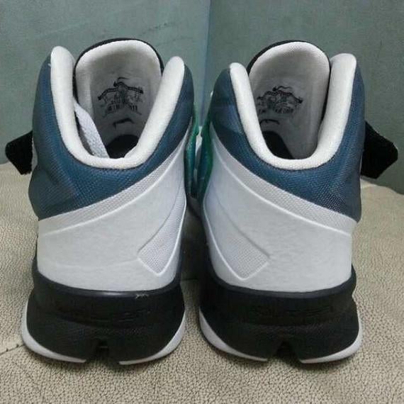 Nike LeBron Zoom Soldier VIII (8) ‘White/Teal-Volt’