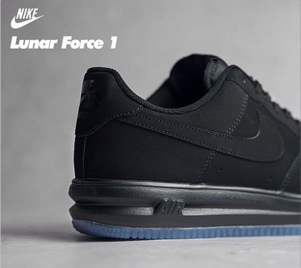 nike-lunar-force-1-blackout