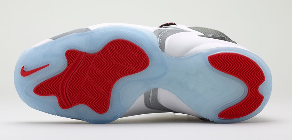 release-reminder-nike-lil-penny-posite-white-reflective-silver-black-chilling-red-2