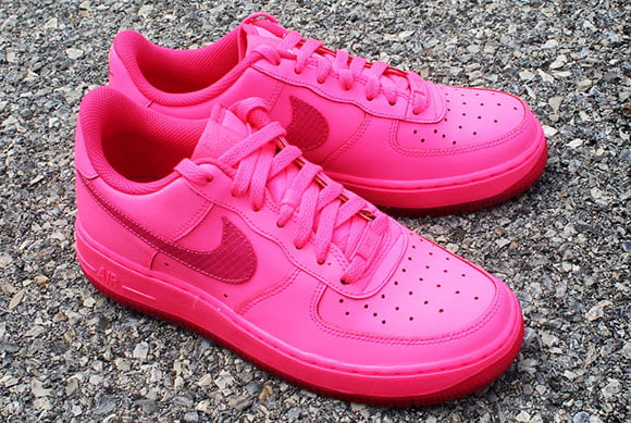 Hyper Pink Nike Air Force 1 Low GS
