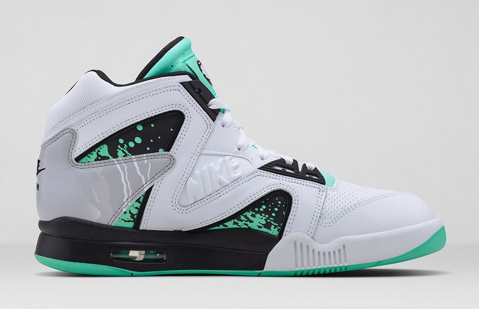 nike-air-tech-challenge-hybrid-white-green-glow-wolf-grey-ice-release-date-info-3