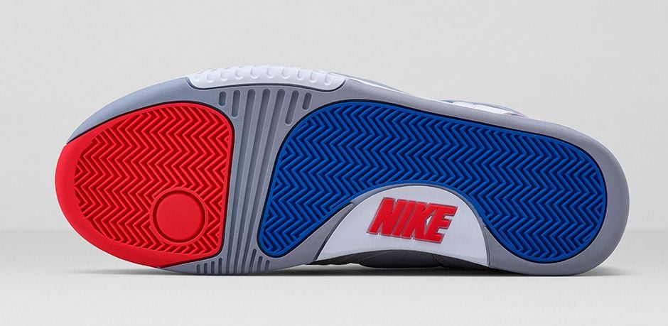 nike-air-tech-challenge-ii-white-royal-blue-infrared-flt-silver-6