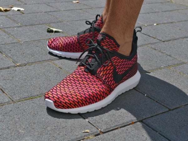 Nike Flyknit Roshe Run NM ‘Fireberry’
