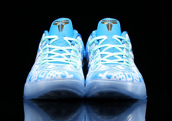 kobe 9 em hyper cobalt