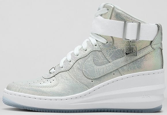 Nike Womens Lunar Force 1 Sky Hi Iridescent Pearl