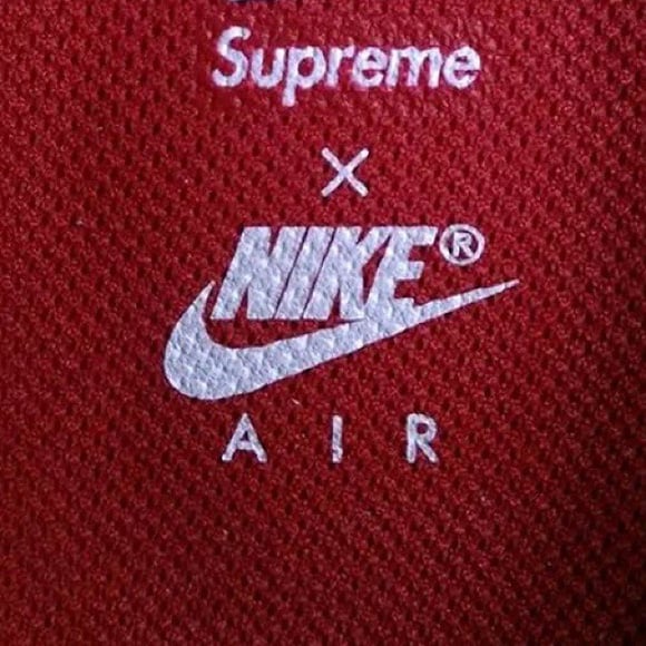 Supreme x Nike Air Force 1 High - Black
