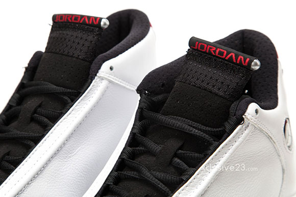 Air Jordan 14 (XIV) Retro Black Toe 2014