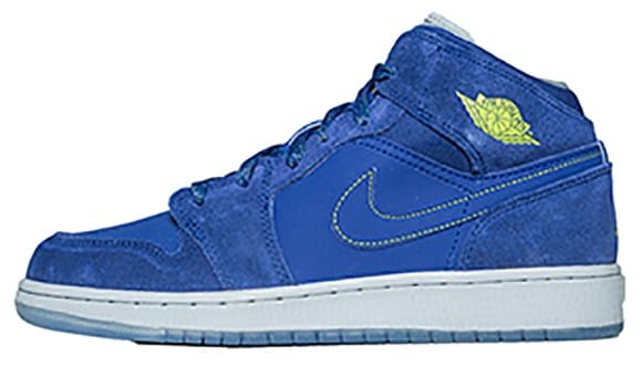 Air Jordan 1 Mid ‘Deep Royal Blue’