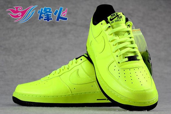 Nike Air Force 1 Low Volt/Black