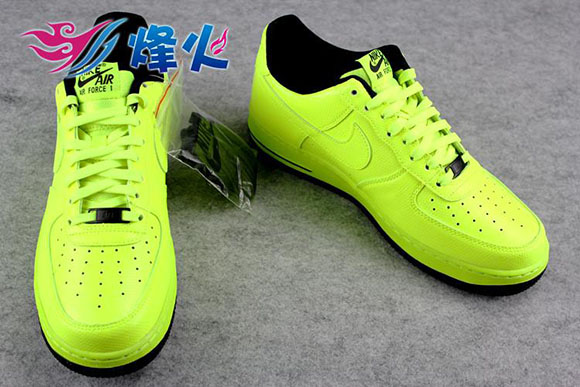 Nike Air Force 1 Low Volt/Black