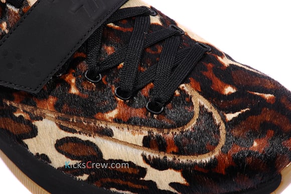Nike KD 7 EXT Pony Hair is Releasing