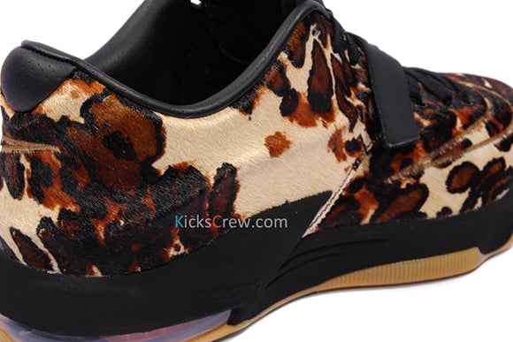 Nike KD 7 EXT Pony Hair is Releasing