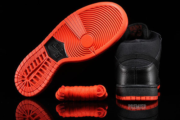 Nike SB Dunk Mid Halloween - Detailed Look