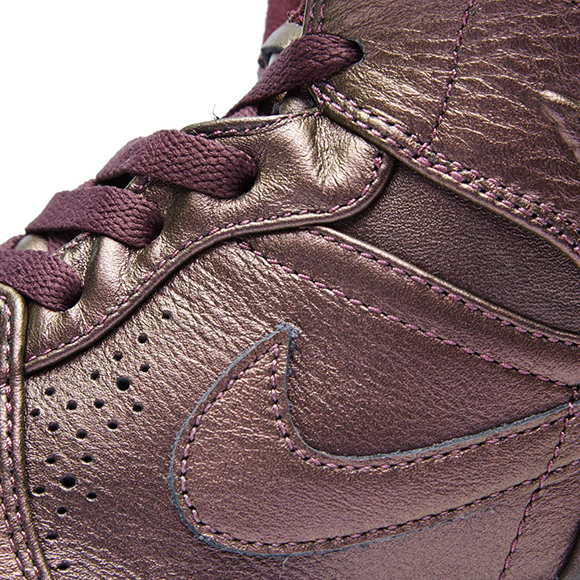 Air Jordan 1 Mid Nouveau Burgundy Gum