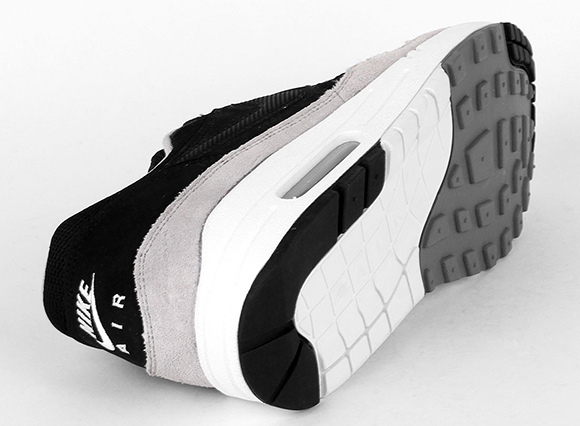 Nike Air Max 1 Essential 2015 Black Flat Silver