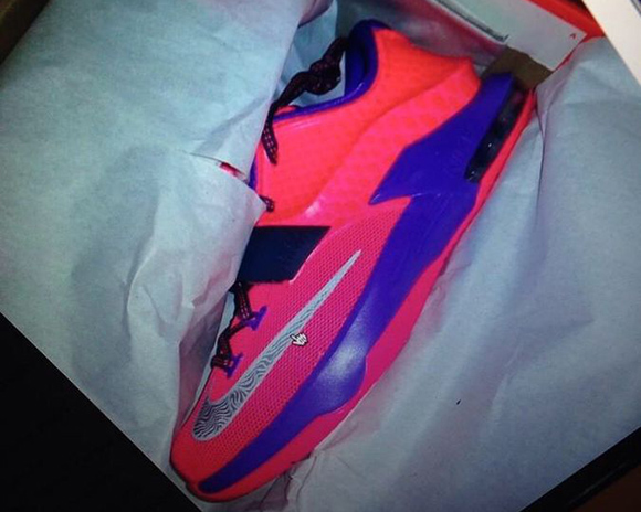 Nike KD 7 GS Hyper Punch & Hyper Grape