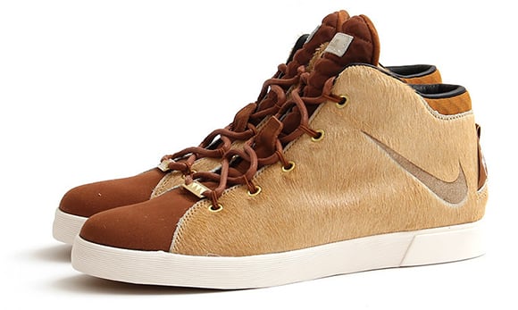 Nike LeBron 12 NSW Lifestyle Lions Mane Now Available