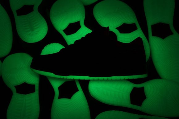 Release Date: Premier x Nike SB Dunk Low Northern Lights