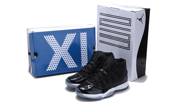 Air Jordan 11 Legend Blue Fake Box