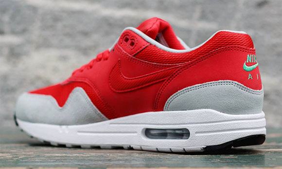 Nike Air Max 1 Daring Red