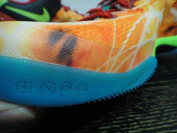 Nike Kobe 8 Spark Sample