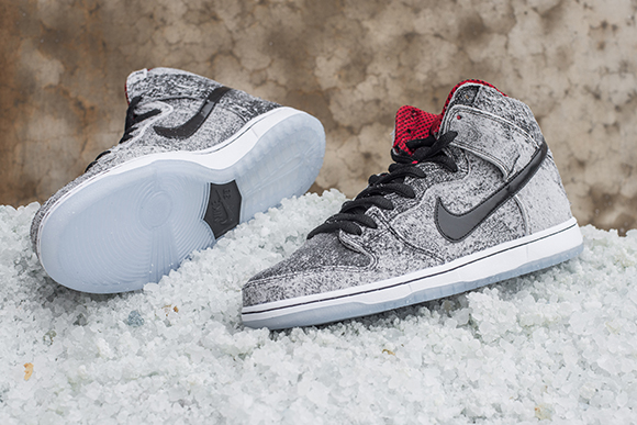 Nike SB Dunk High Salt Stain