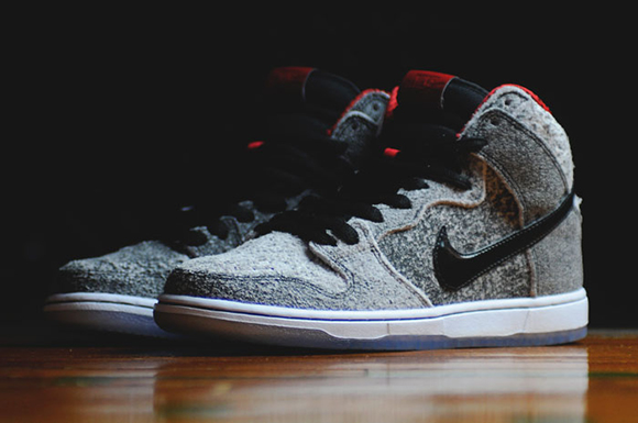 Nike SB Dunk High Salt Stain Another Look
