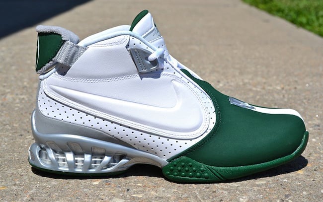 Nike Zoom Vick 2 ‘Jets’ Retro – Available Now