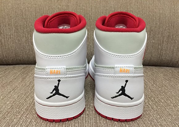 Air Jordan 1 Mid Hare Retro