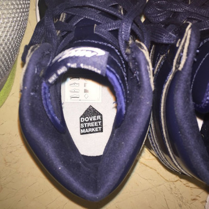 Team Carolina Elite Basketball Nike Shox Cl Valentine Edition