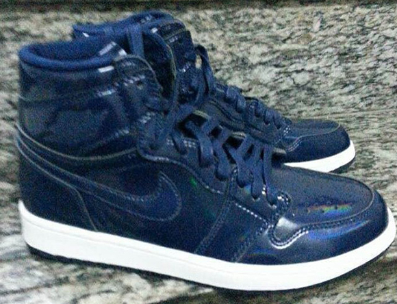 Dover Street Market x Air Jordan 1 High 