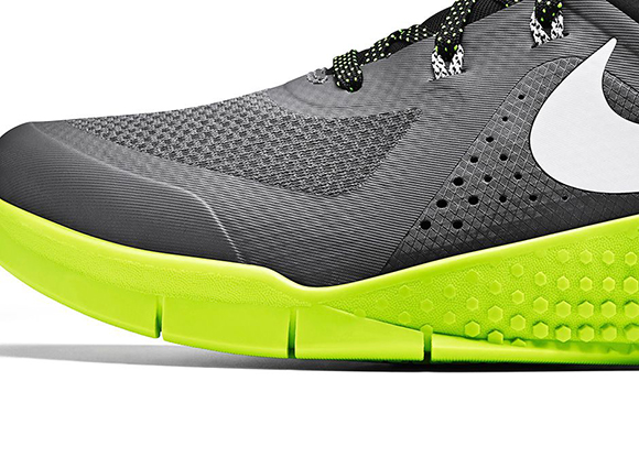 nike metcon volt