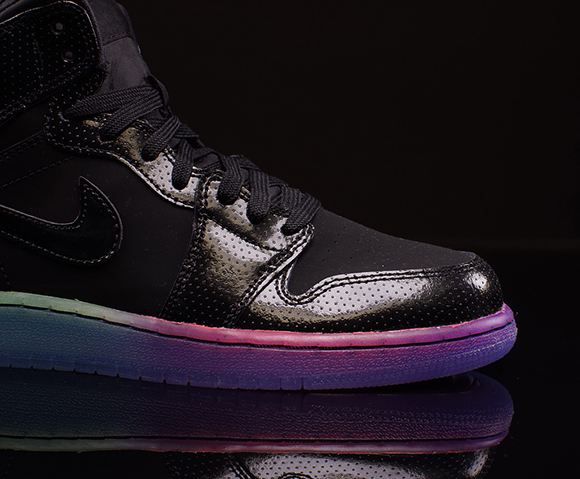 Air Jordan 1 Retro High GS Rainbow Sole