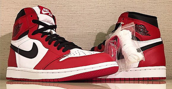 Air Jordan 1 Retro High OG Chicago Bulls 2015 | SneakerFiles