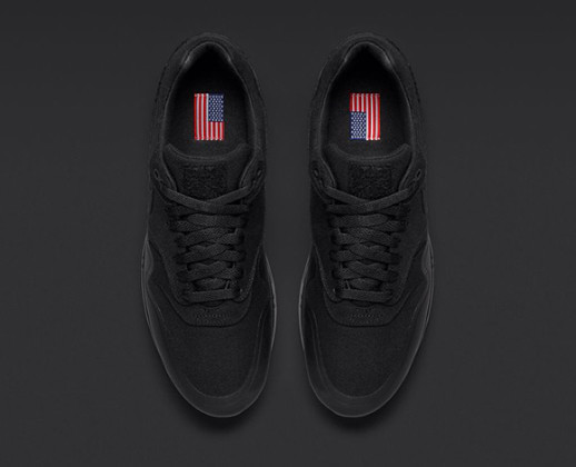 nike air max 1 patch black