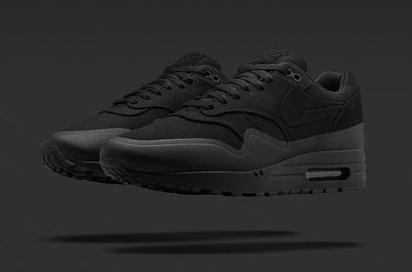 Black Nike Air Max 1 Patch