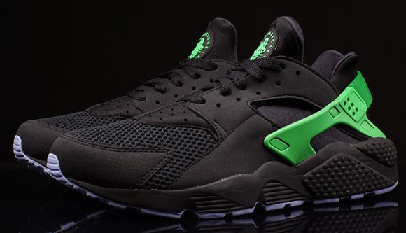 Nike Air Huarache FB Black / Poison Green