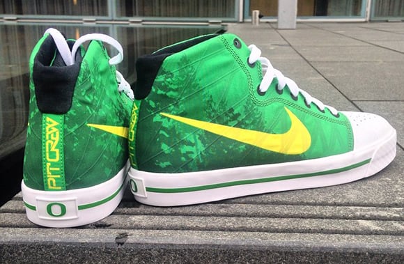 Nike Oregon Pit Crew Sneakers