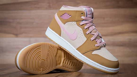 Air Jordan 1 Mid Girls Lola Bunny