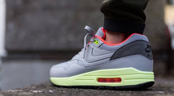 Nike Air Max 1 FB Wolf Grey Liquid Lime Pink