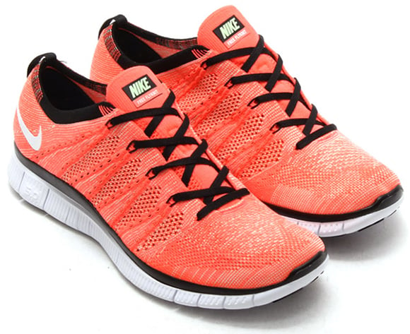 Nike Free Flyknit NSW Hot Lava