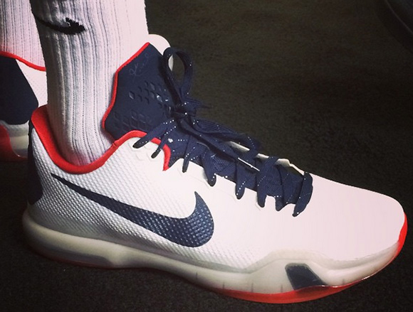 Nike Kobe 10 UCONN PE